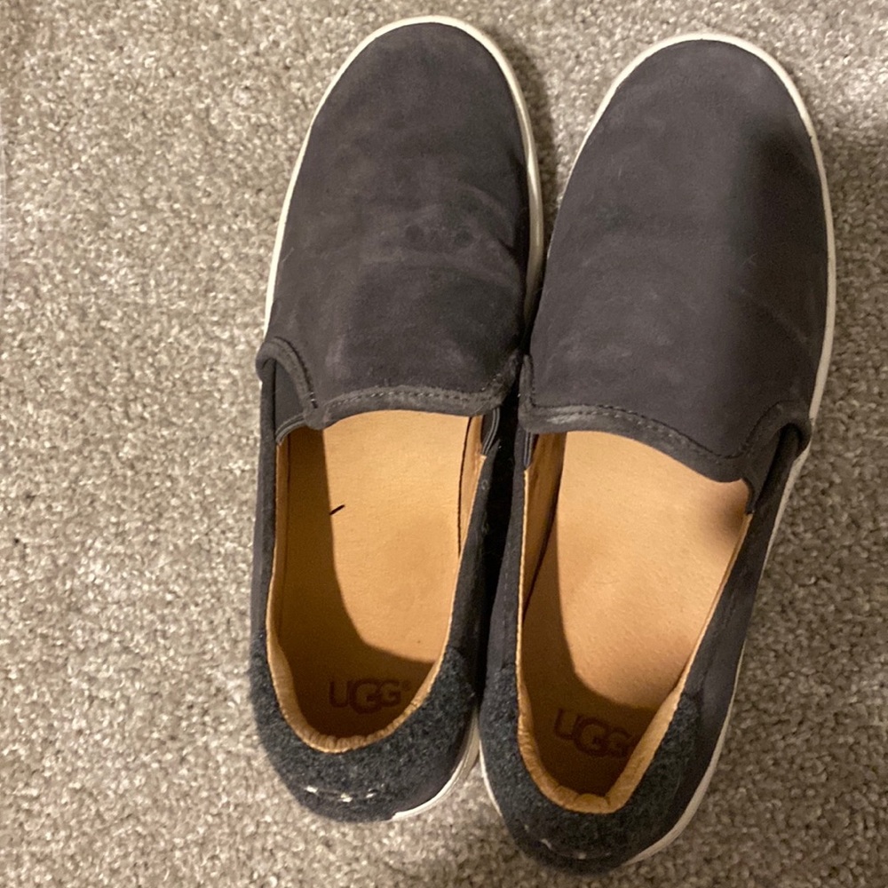 Ugg womens Tennis shoe